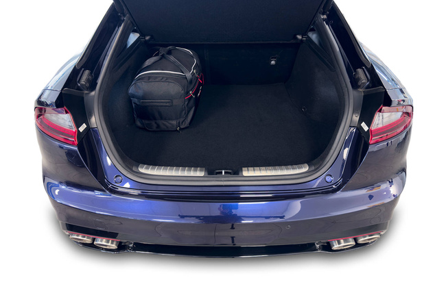 KIA STINGER 2017-2023 KOFFERTASSENSET 5 ST.