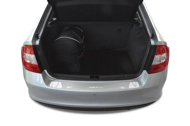 SKODA RAPID LIFTBACK 2012-2019 CONJUNTO DE BOLSAS 5 PIE