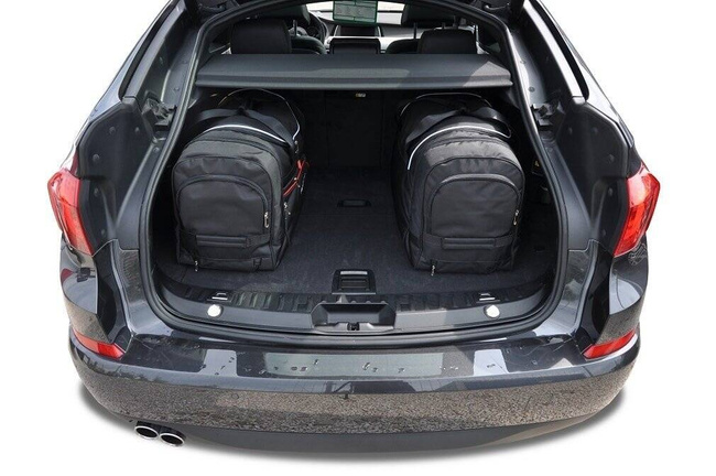 BMW 5 GRAN TURISMO 2010-2017 CONJUNTO DE BOLSAS 4 PIE