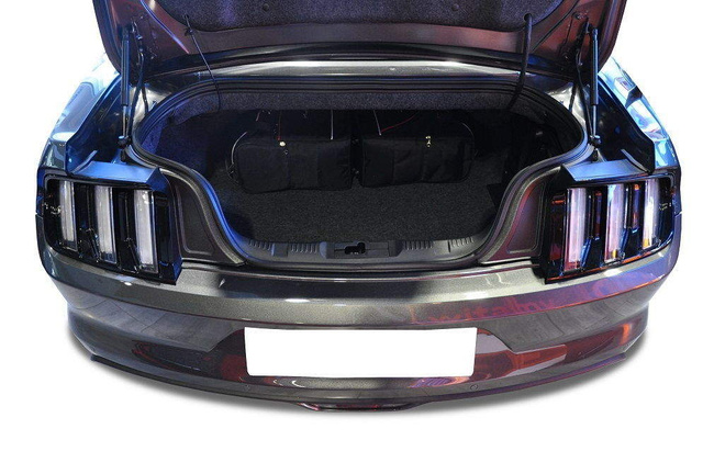 FORD MUSTANG CABRIO 2014-2023 TASKESÆT TIL BAGAGERUM 4 STK